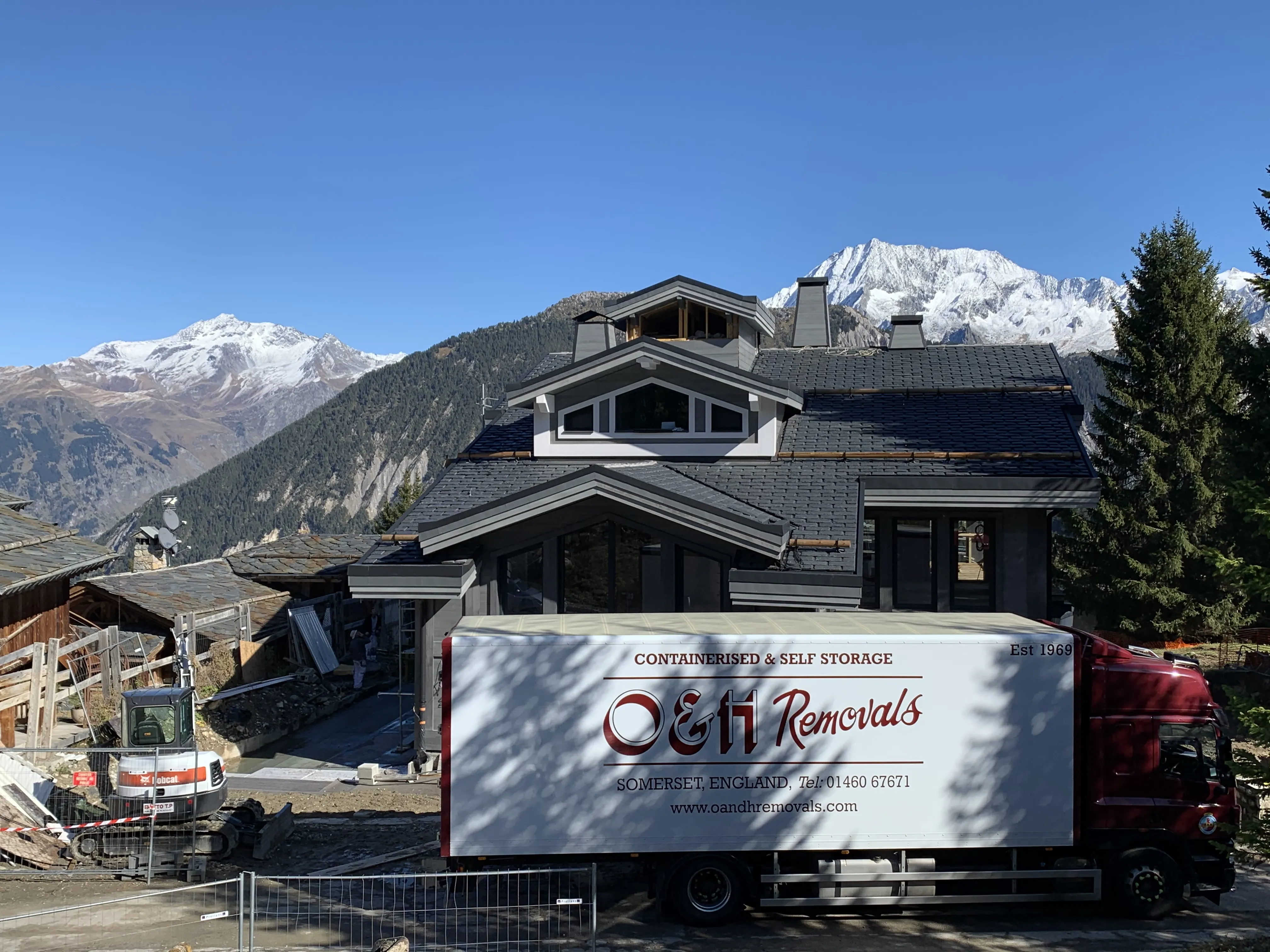 Stress-Free Moving Guide: Expert Tips from O&H Removals image